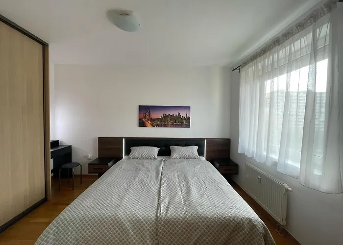 3-Bedroom With City Views And Free Parking